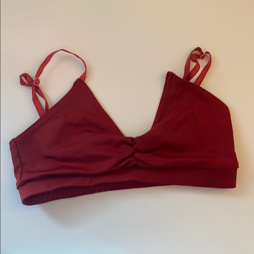 Lantern NY sports bra